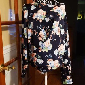 NWT Envision Studio wrap style open back shirt sz XL